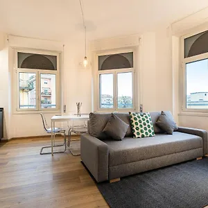 Matilde Modern Apartment-rental In Rome