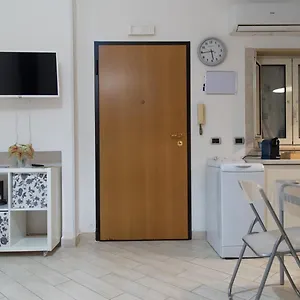 https://apt-la-casetta-di-ro.barihotels.org